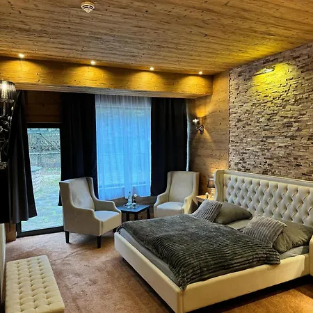 Hotel Wolfstein - Le Boutique 4*