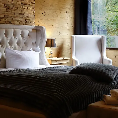 Hotel Wolfstein - Le Boutique 4*