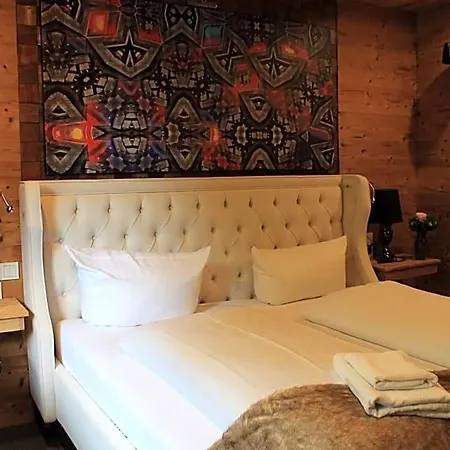 Hotel Wolfstein - Le Boutique 4*