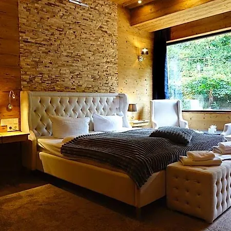 Wolfstein - Le Boutique 4*